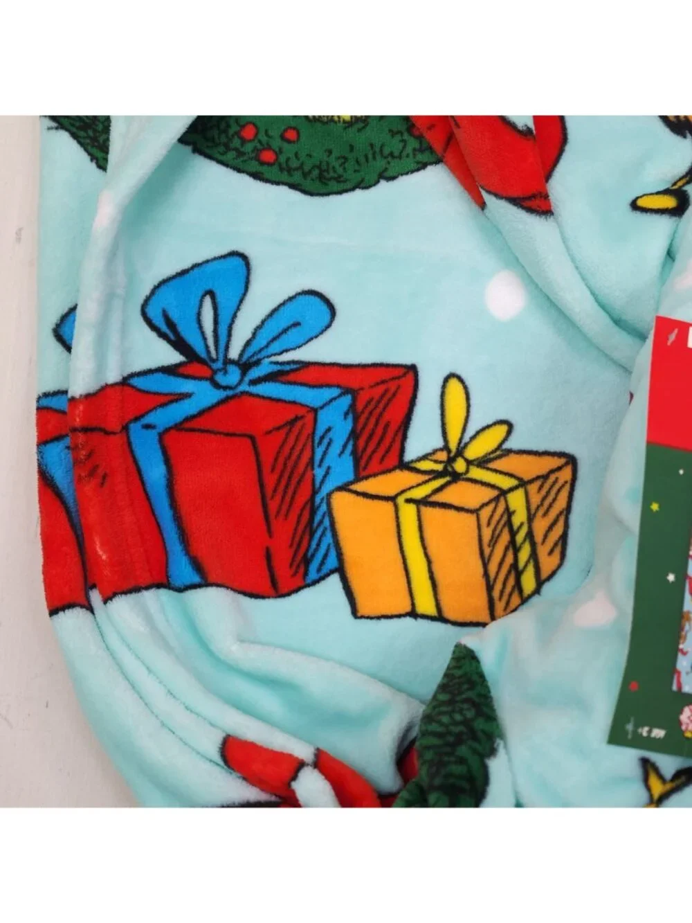Dr Seuss The Grinch Plush Throw Blanket 50